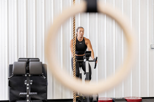 Amanda Barnhart working out