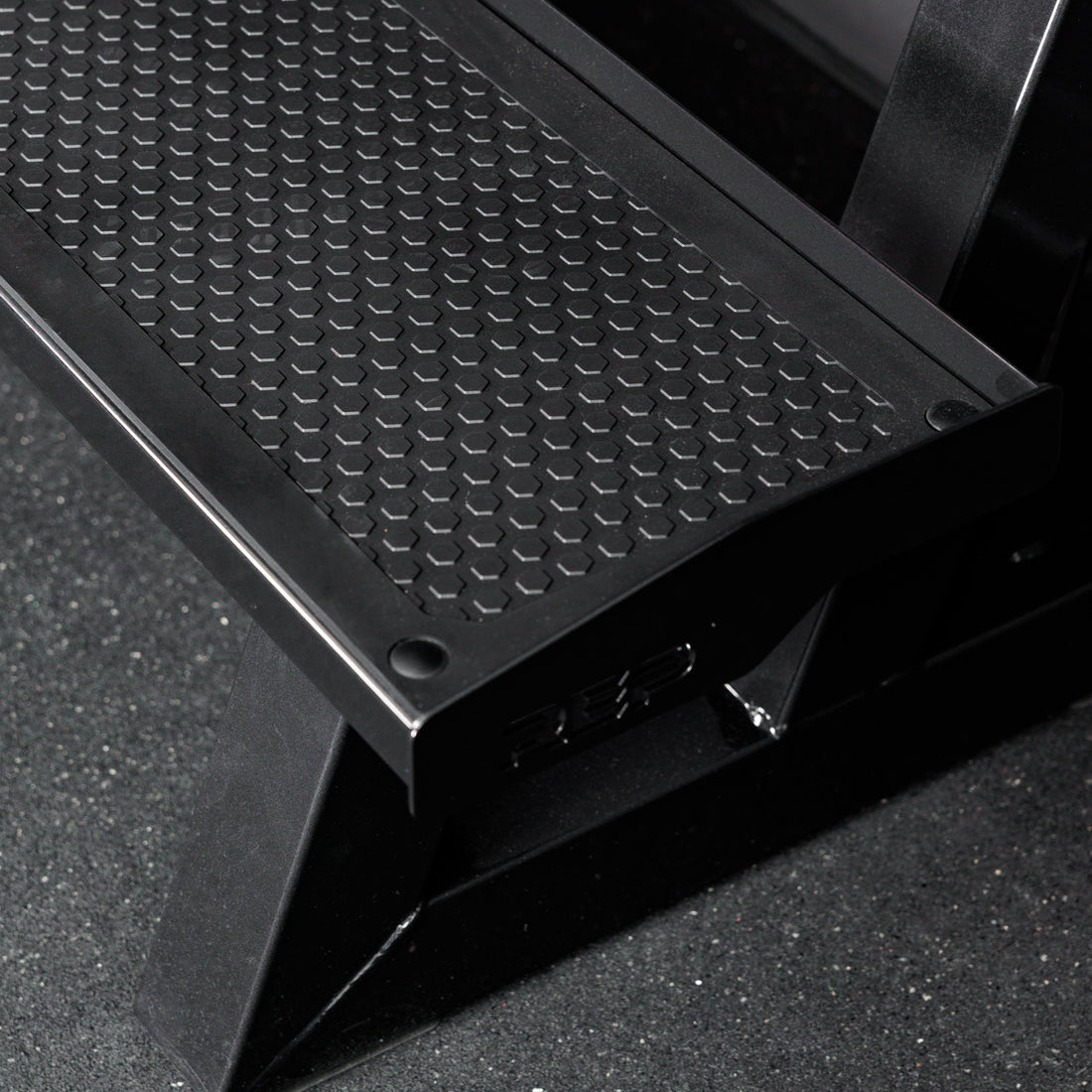 Close-up shot of the liner on the REP Fitness Kettlebell Rack 2.0