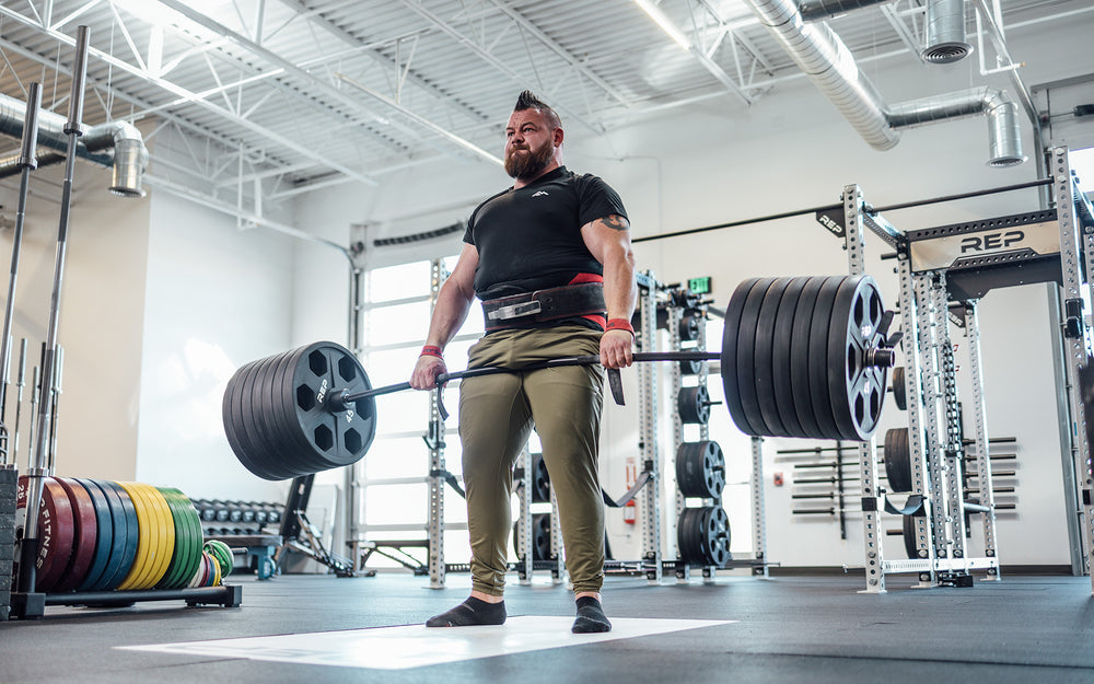 Rob Kearney deadlifting 675lbs with the REP Hades Deadlift Bar.