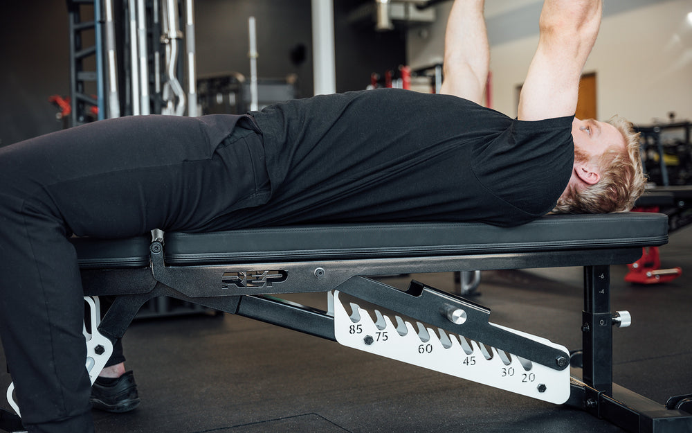 Bench press on the AB-5200 2.0